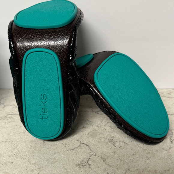 Tieks Shiny Black Ballet Flats - Picture 4 of 7